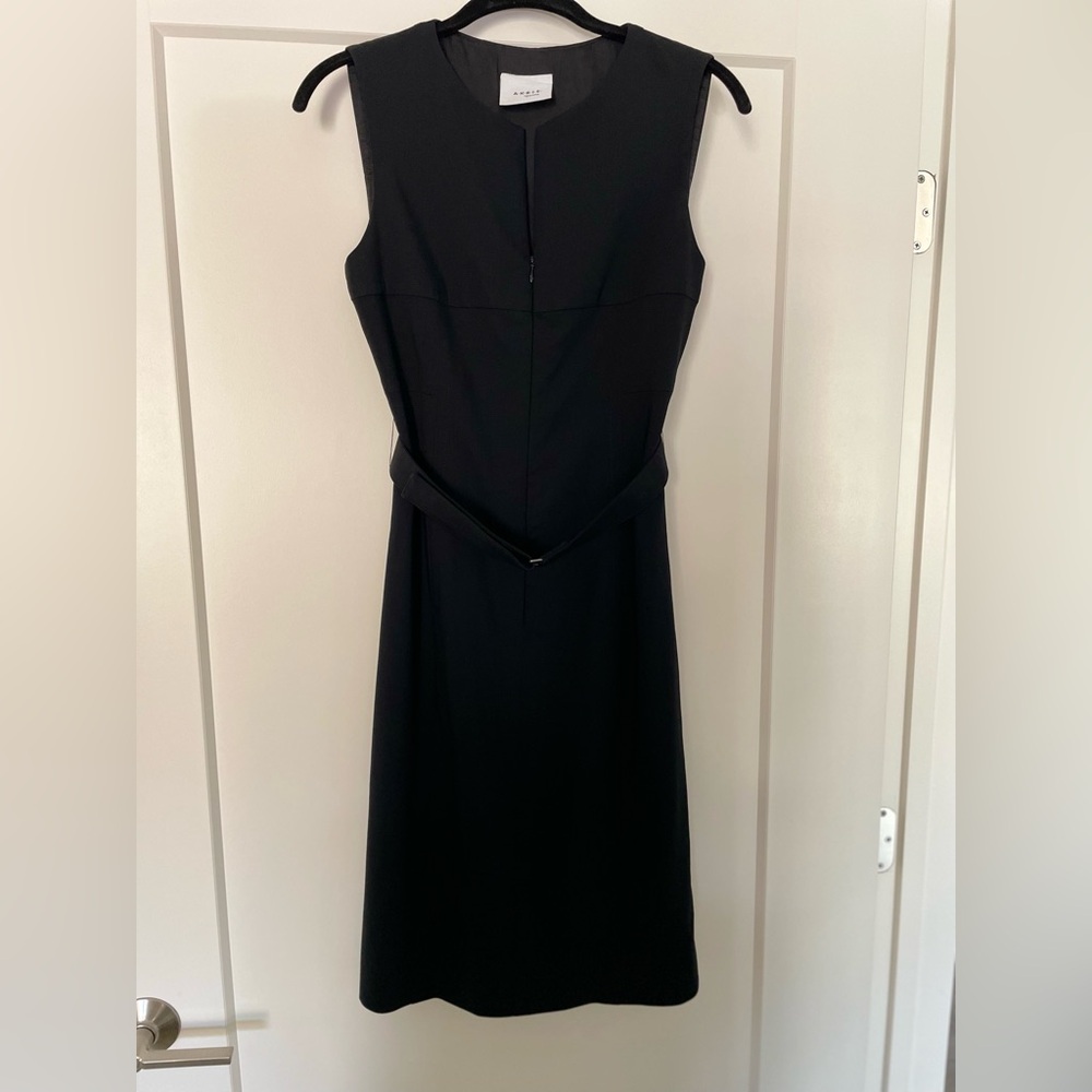 Akris Punto sleeveless belted wool sheath dress